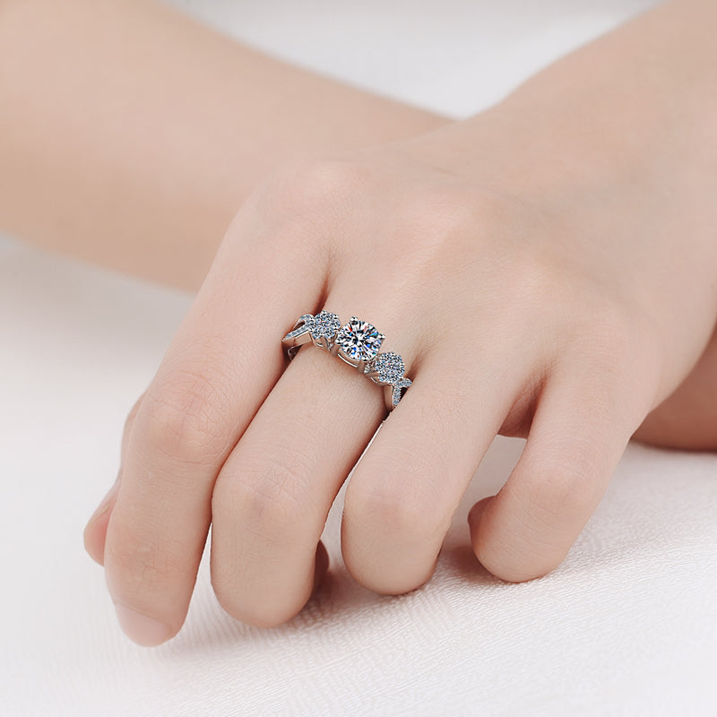 925 Sterling Silver Round Cut CZ Split Shank Ring