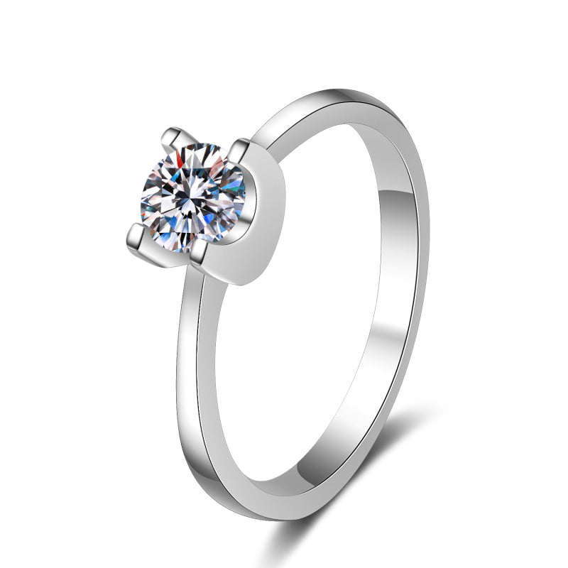 925 Sterling Silver Round Cut CZ Solitaire Ring