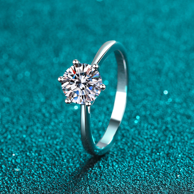 925 Sterling Silver Round Cut CZ Solitaire Ring