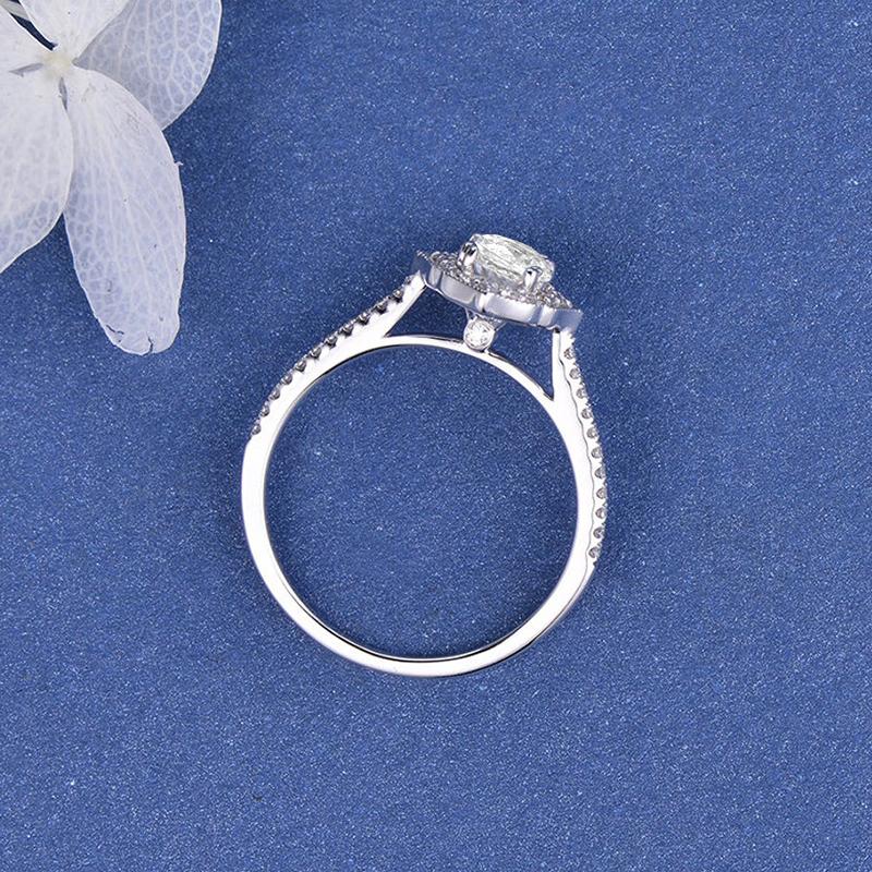 925 Sterling Silver Vintage Halo Oval Cut CZ Ring