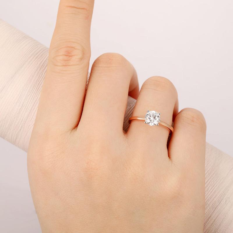 925 Sterling Silver Round Cut Solitaire CZ Ring