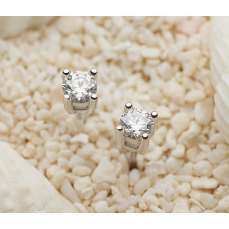 925 Sterling Silver Round Cut Cubic Zirconia Classic Stud Earrings