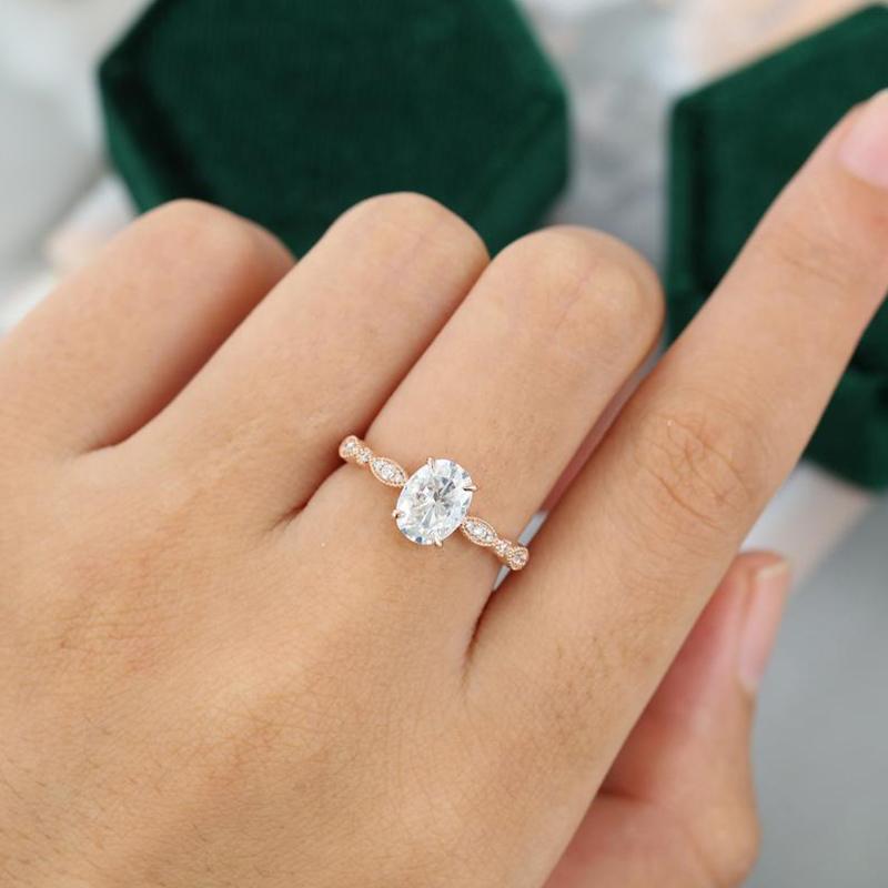 925 Sterling Silver Oval Cut CZ Vintage Ring