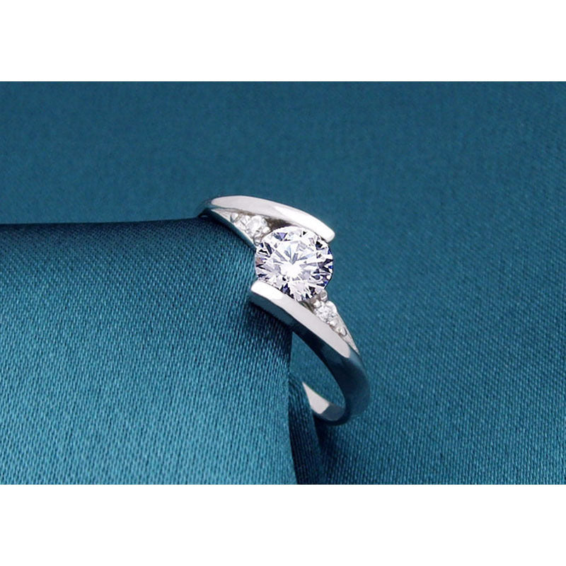 925 Sterling Silver Twist Shank Round Cut CZ Ring