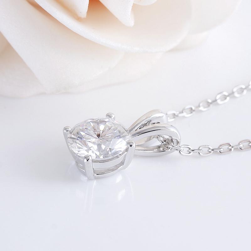 925 Sterling Silver Round Cut CZ Diamond Pendant Necklace