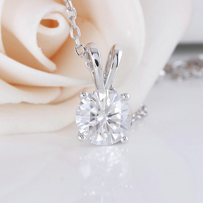 925 Sterling Silver Round Cut CZ Diamond Pendant Necklace