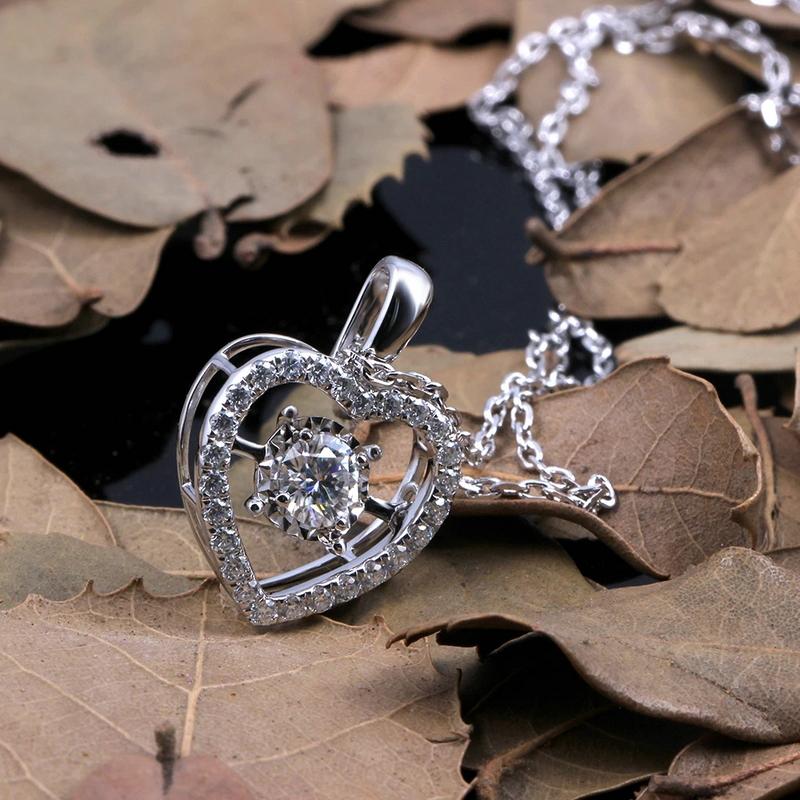 925 Sterling Silver Round Cut CZ Dancing Heart Shaped Pendant Nacklace