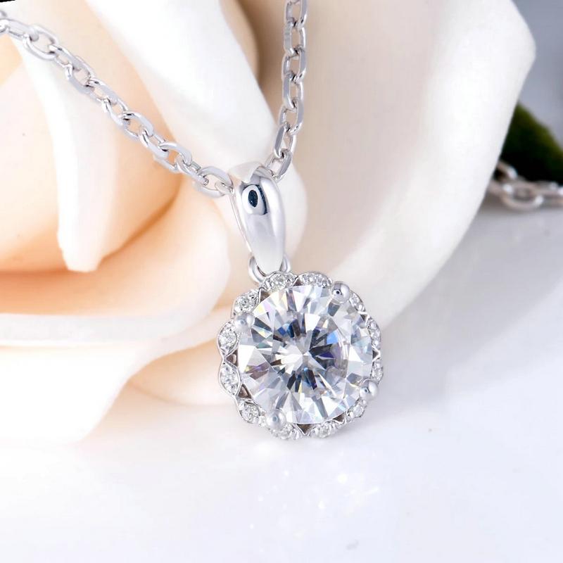 925 Sterling Silver Round Cut CZ Lace Halo Pendant Necklace