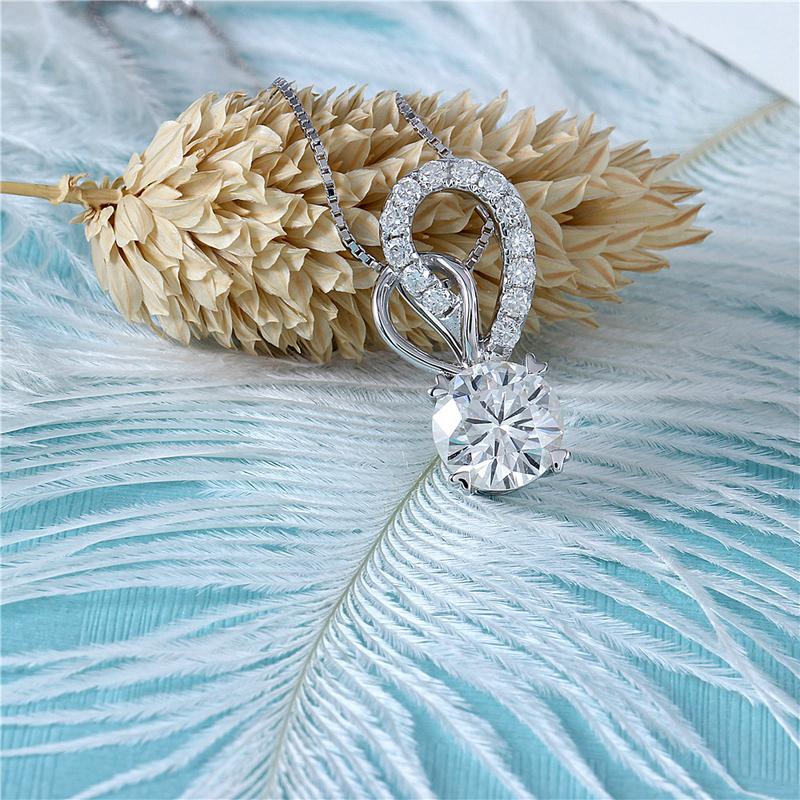 925 Sterling Silver Round Cut CZ Diamond Butterfly Wings Pendant Necklace