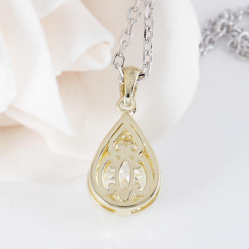 925 Sterling Silver Round Cut CZ Pear Shaped Pendant Necklace