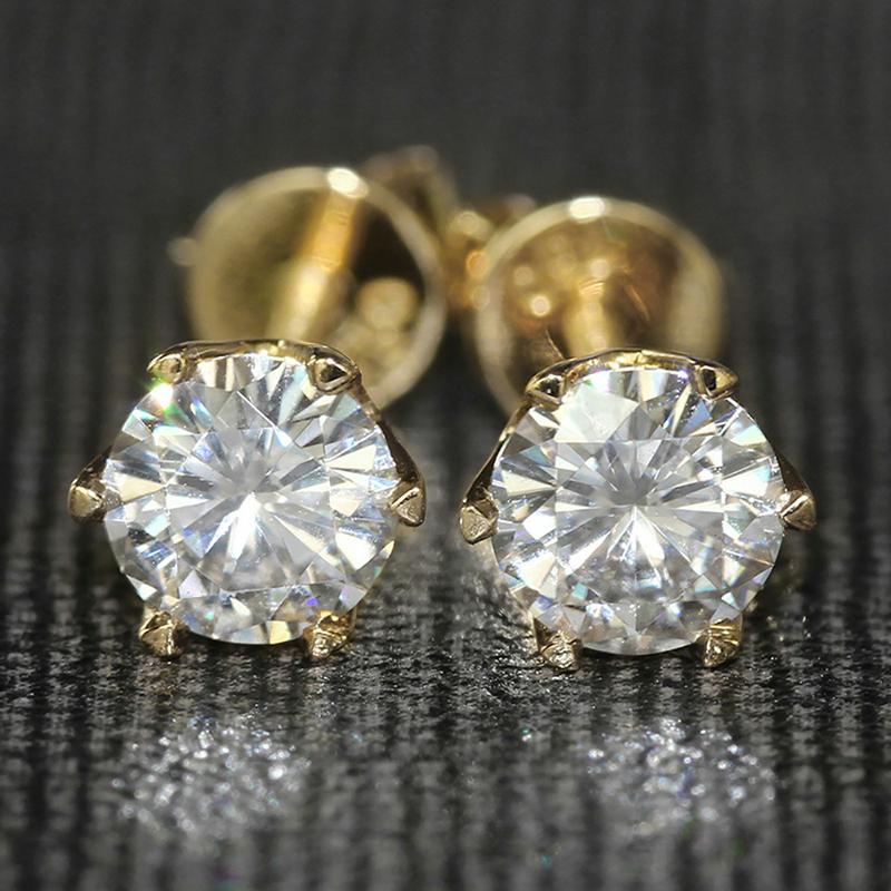 925 Sterling Silver Round Cut Cubic Zirconia Classic Stud Earrings