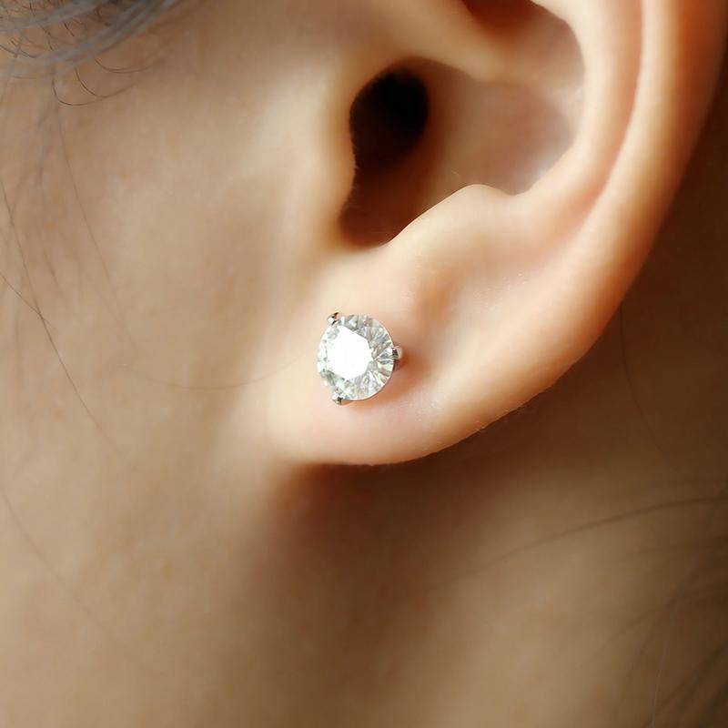 925 Sterling Silver Round Cut Cubic Zirconia Classic Stud Earrings