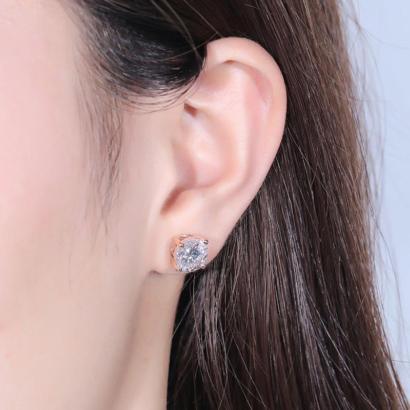 925 Sterling Silver Round Cut Cubic Zirconia Classic Stud Earrings