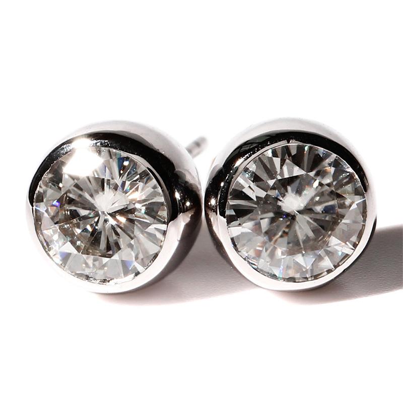 925 Sterling Silver Round Cut Cubic Zirconia Simple Stud Earrings