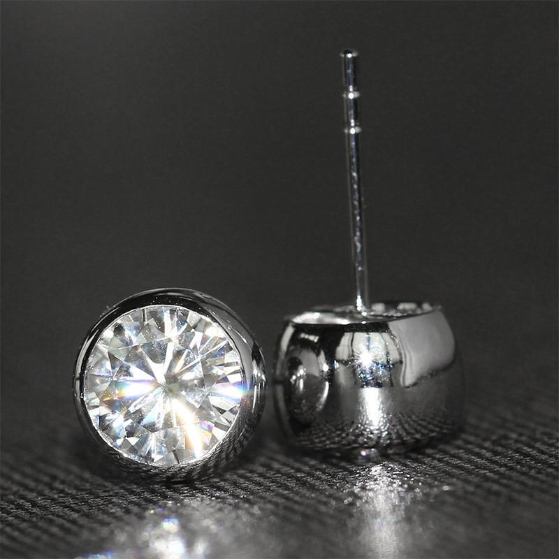 925 Sterling Silver Round Cut Cubic Zirconia Simple Stud Earrings