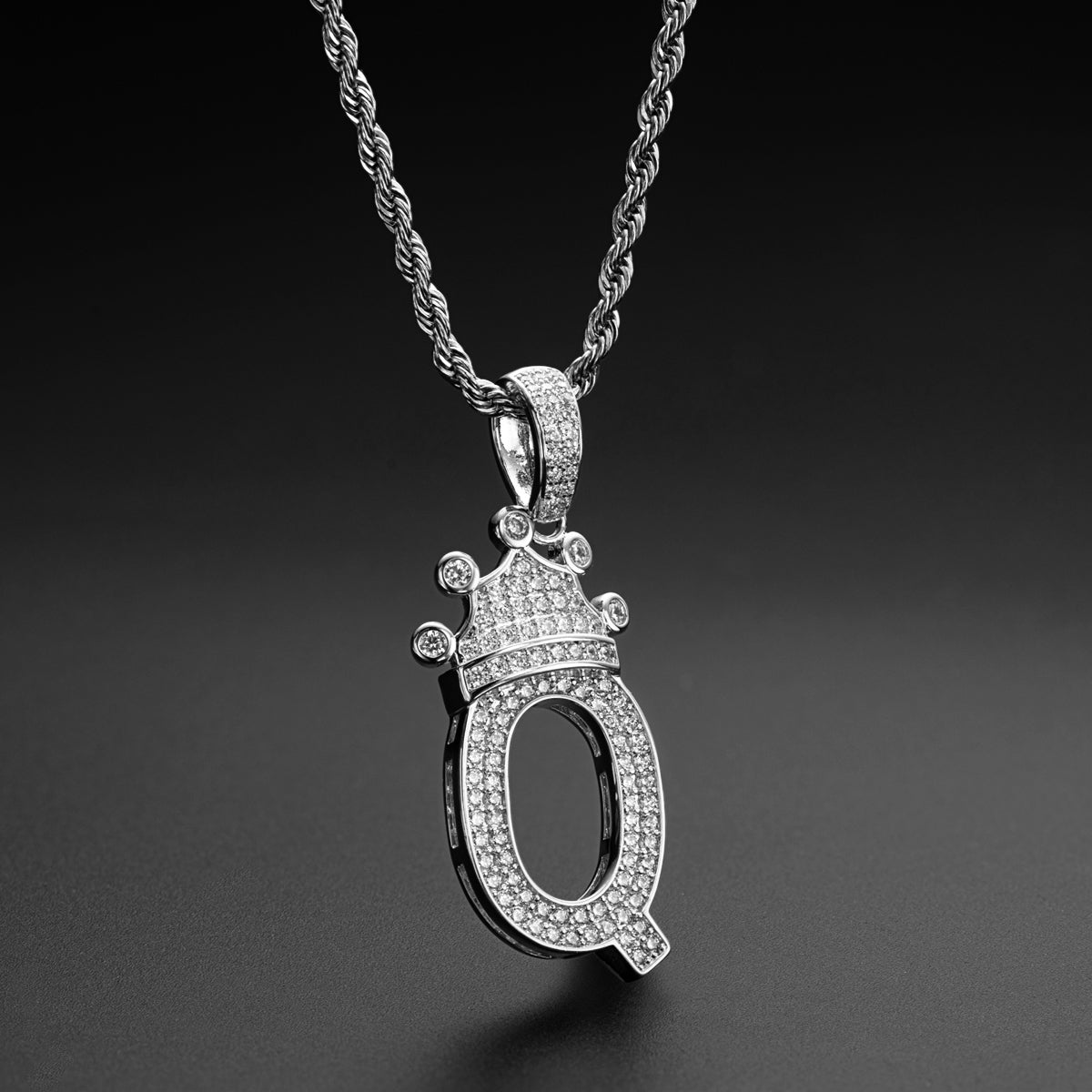 925 Sterling Silver Round Cut Created CZ Hip Hop Micro Pave The Letter Q Pendant Necklace