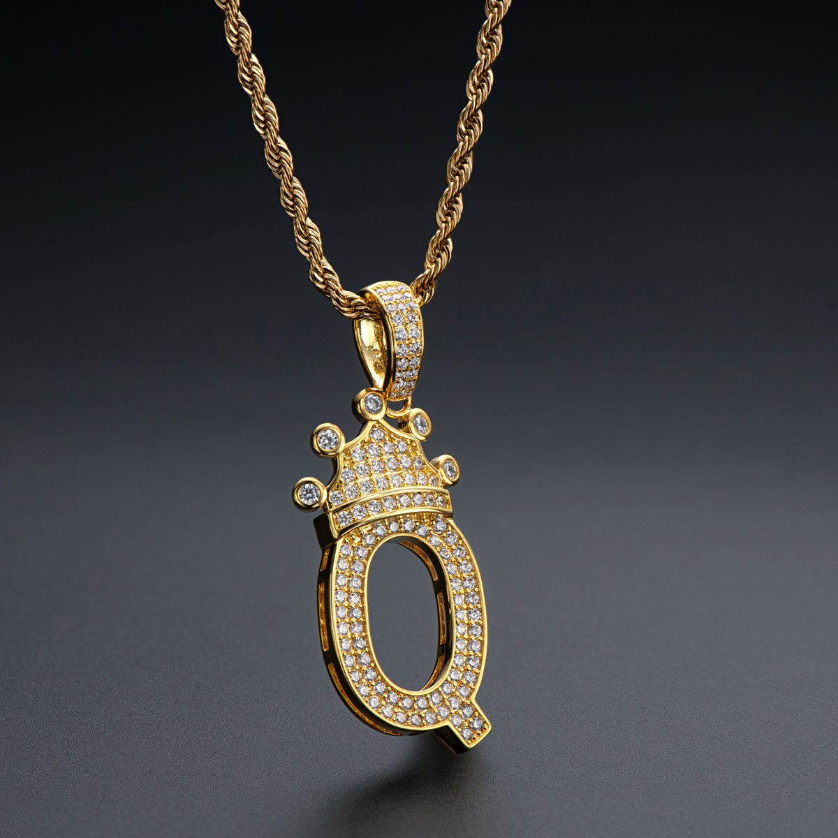 925 Sterling Silver Round Cut Created CZ Hip Hop Micro Pave The Letter Q Pendant Necklace