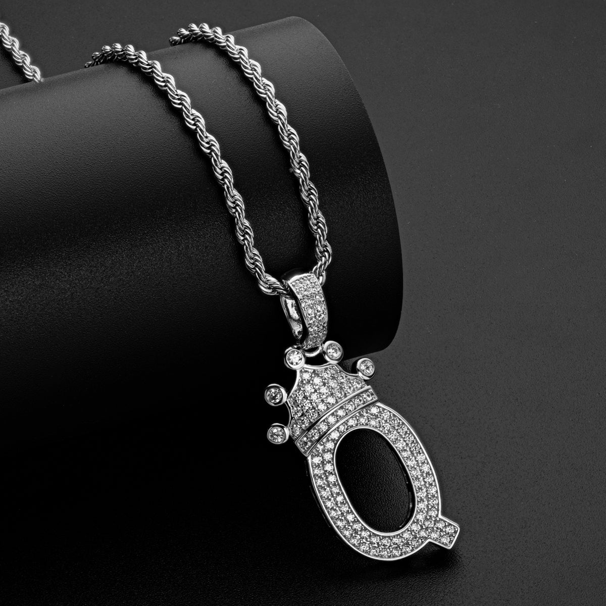 925 Sterling Silver Round Cut Created CZ Hip Hop Micro Pave The Letter Q Pendant Necklace