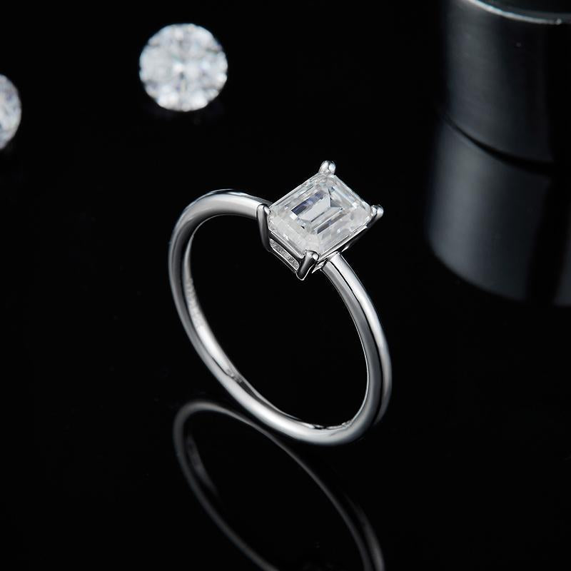 925 Sterling Silver Solitaire Emerald Cut CZ Ring