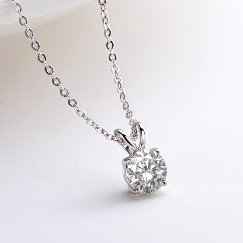 925 Sterling Silver Brilliant Round CZ Pendant Necklace