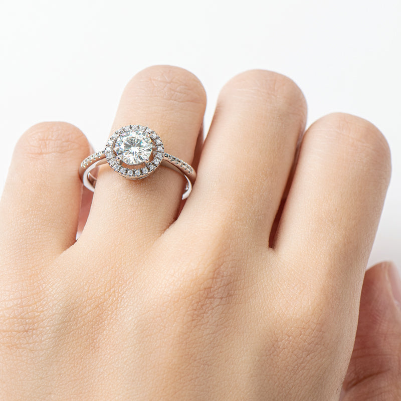 925 Sterling Silver  Classic Round Cut CZ Halo Ring