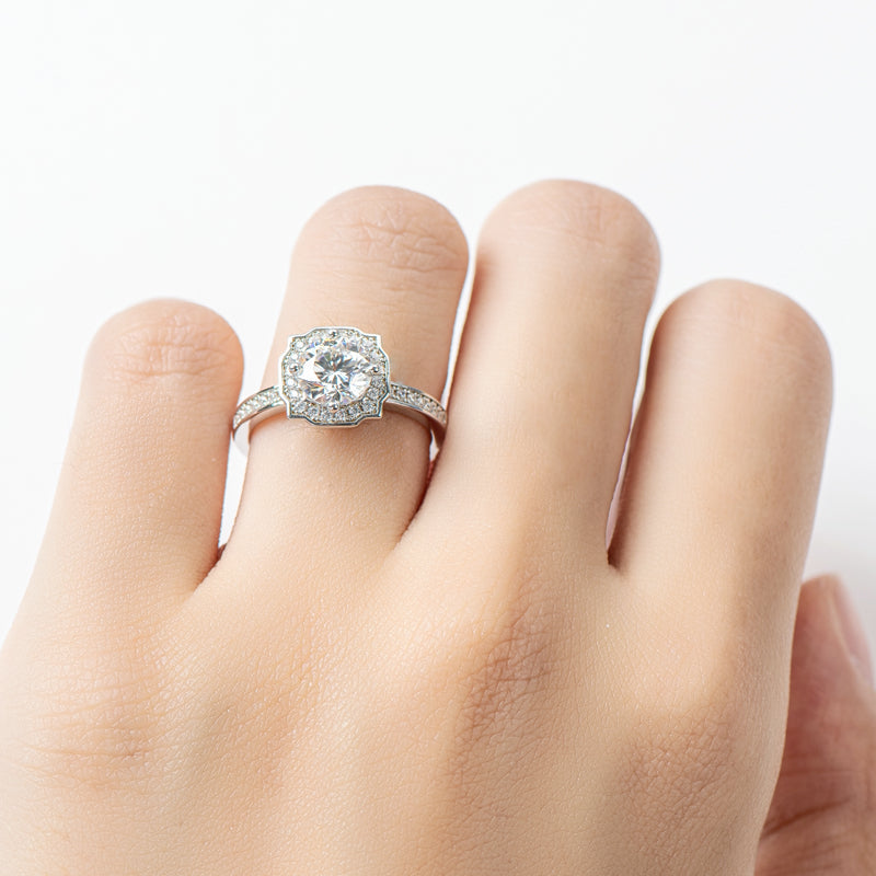 925 Sterling Silver  Classic Round Cut CZ Halo Ring