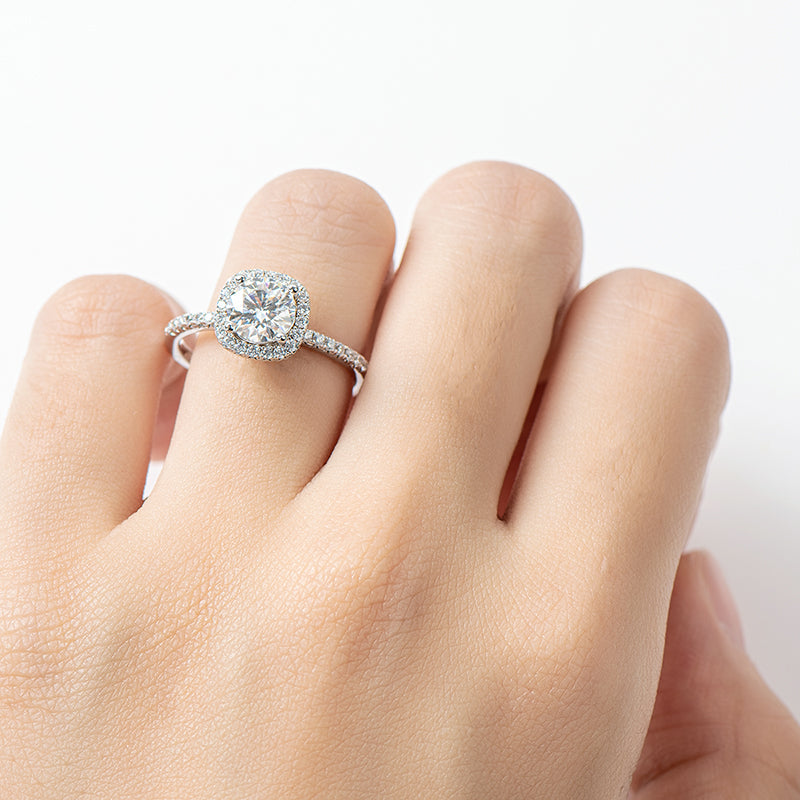 925 Sterling Silver Round Cut CZ Halo Ring