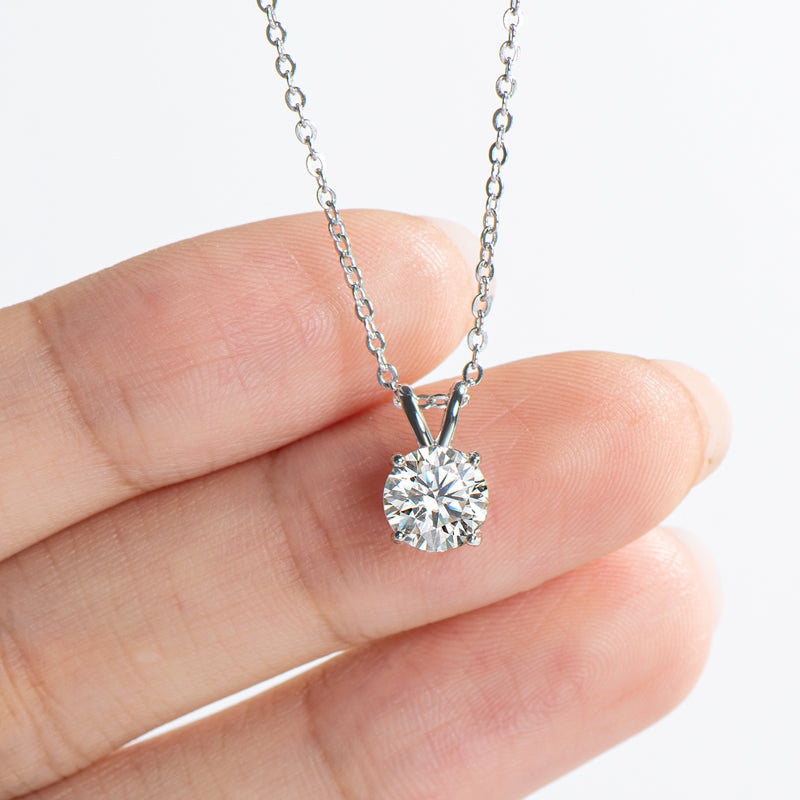 925 Sterling Silver Brilliant Round CZ Pendant Necklace