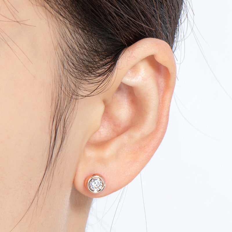 925 Sterling Silver Classic Round Cut Stud Earrings