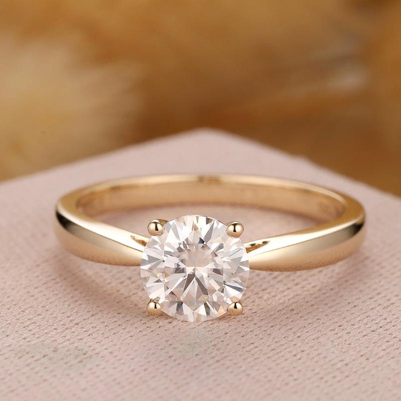 925 Sterling Silver Round Cut Solitaire CZ Ring