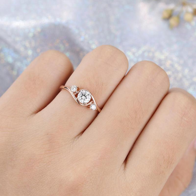 925 Sterling Silver Round Cut CZ Swirl Shank Ring