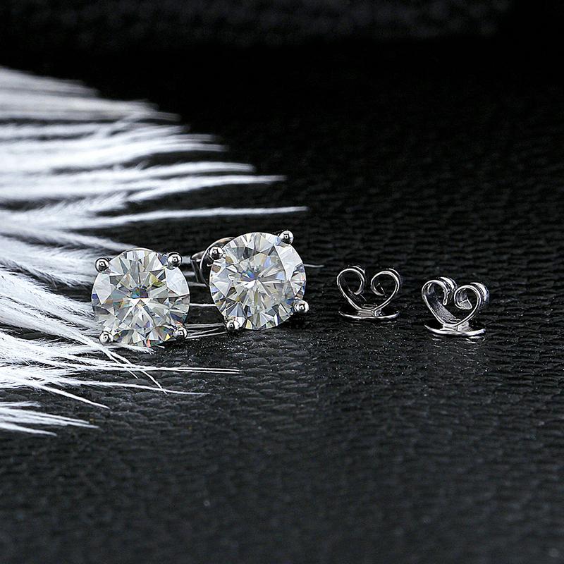 925 Sterling Silver Round Cut Cubic Zirconia Classic Stud Earrings