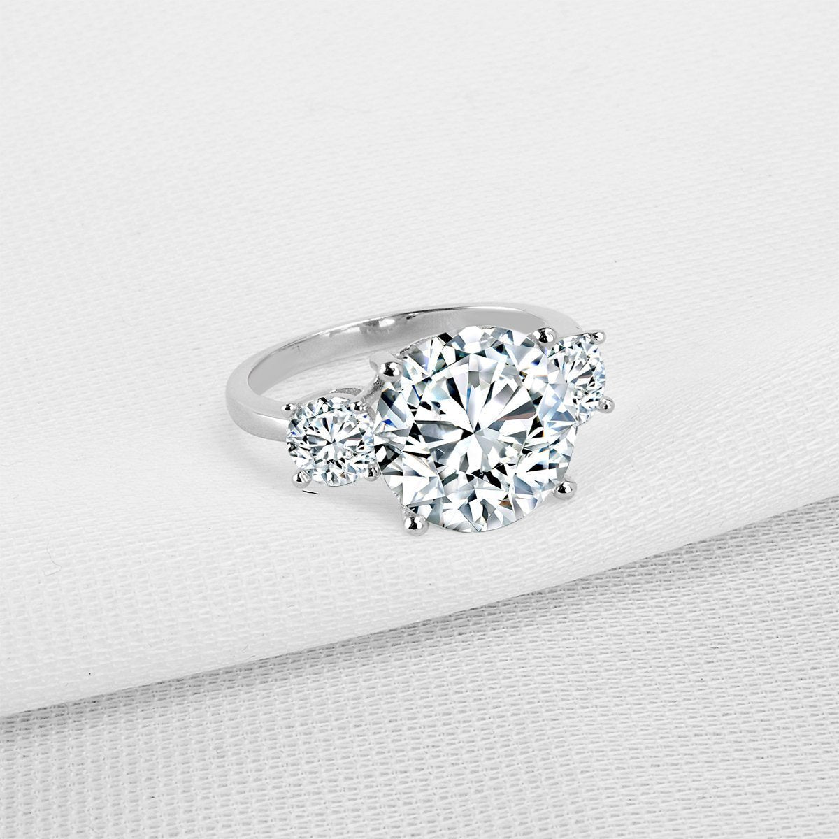 925 Sterling Silver Three Stone Round CZ Ring