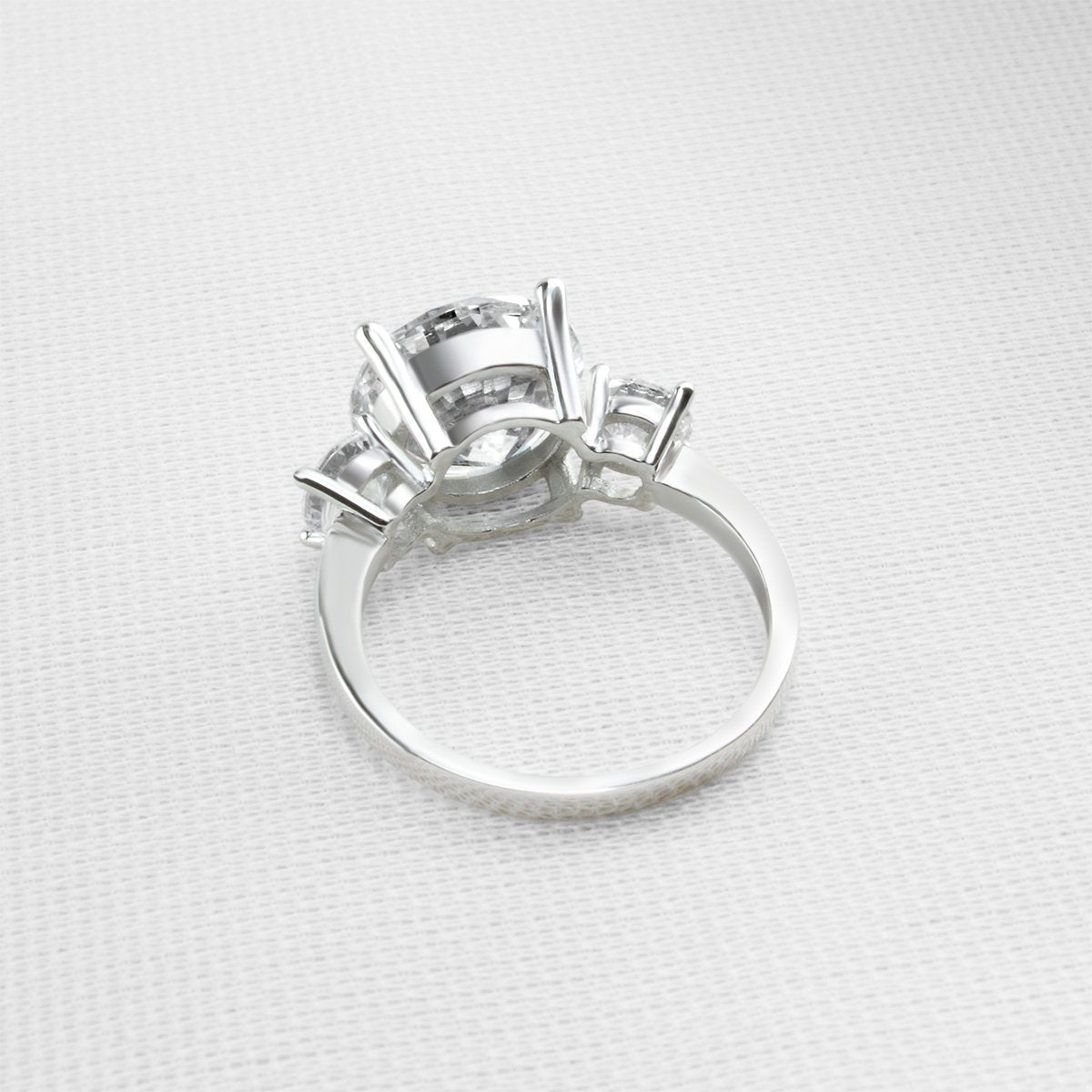 925 Sterling Silver Three Stone Round CZ Ring