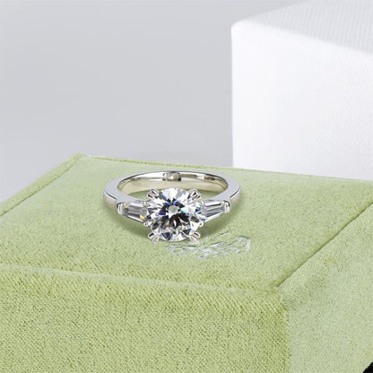 925 Sterling Silver Classic Round CZ Three Stone Ring