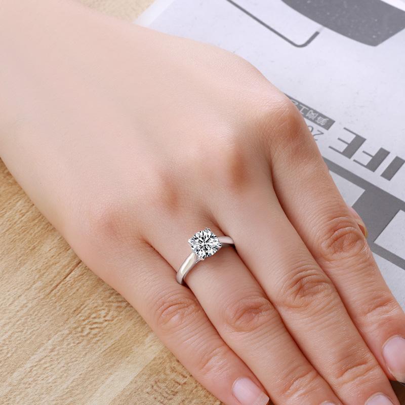 925 Sterling Silver Classic Round Cut CZ Solitaire Ring