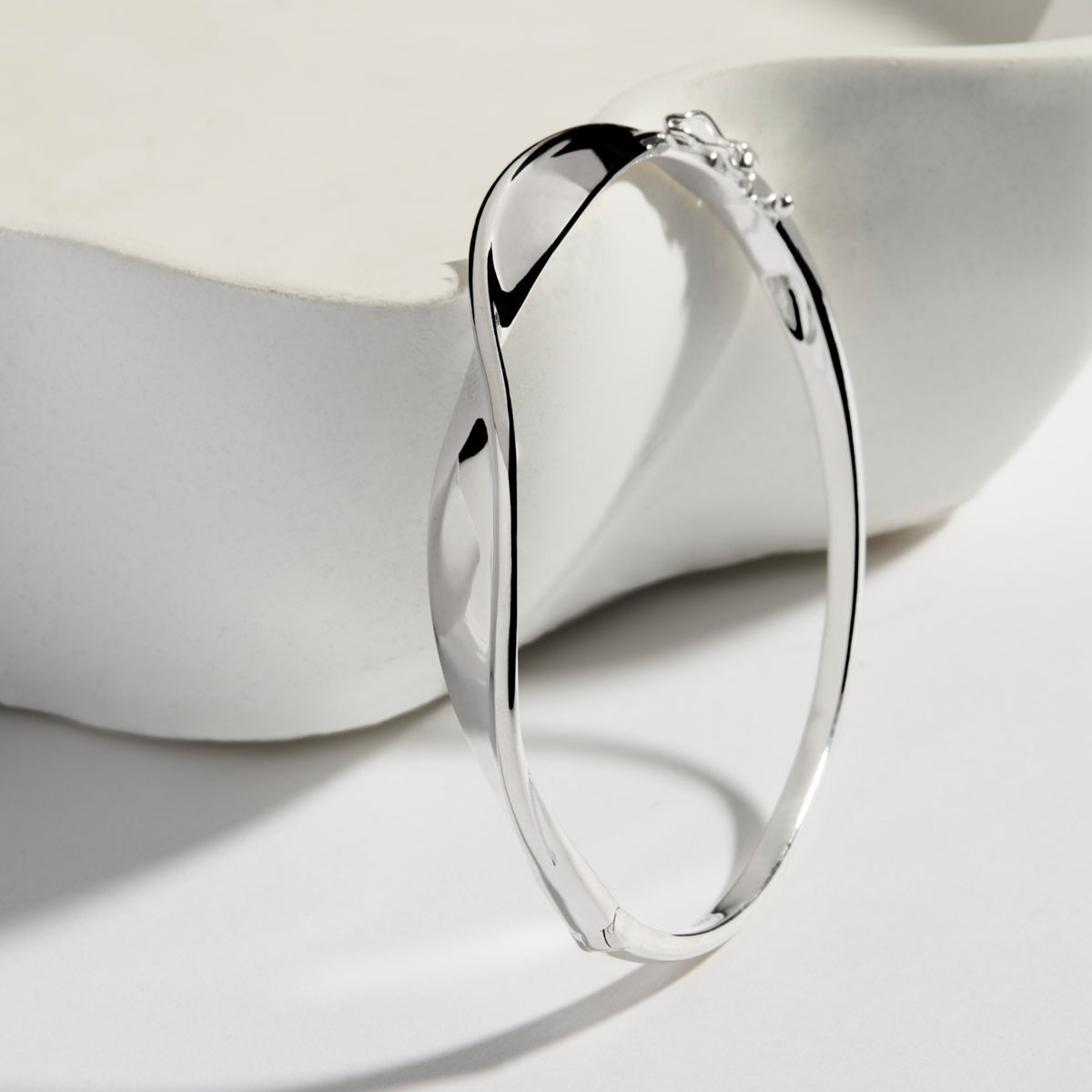 60mm Muse Hinged Silver Bangle 3