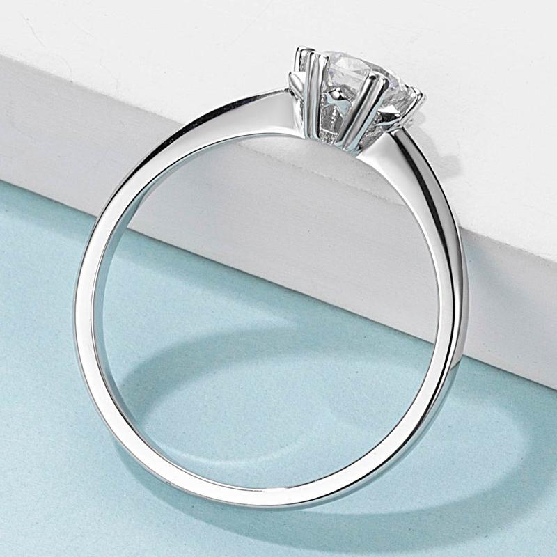 925 Sterling Silver Round Cz Solitaire Ring