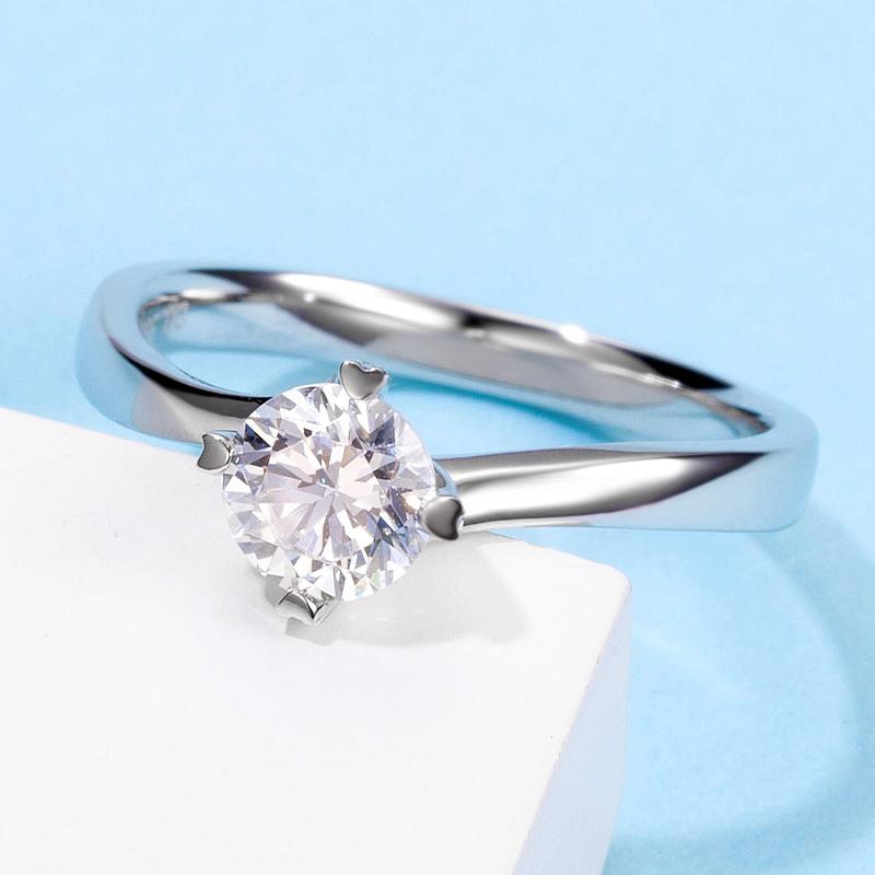 925 Sterling Silver Round Cut Solitaire CZ Ring