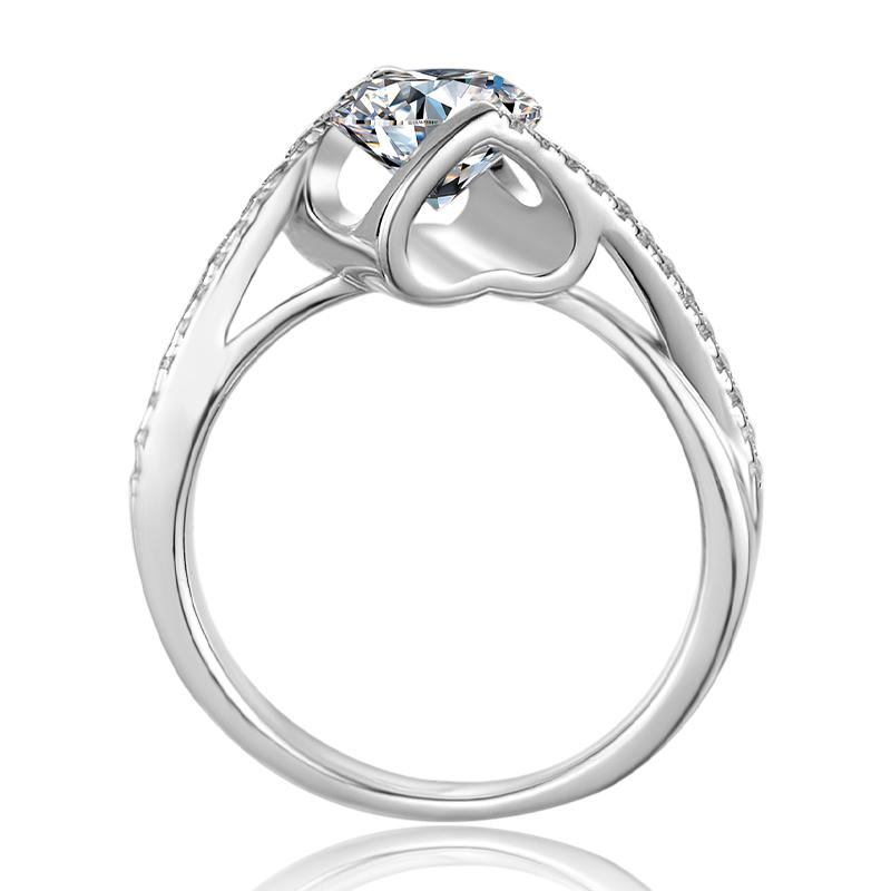 925 Sterling Silver Classic Round Cut CZ Angle Solitaire Ring