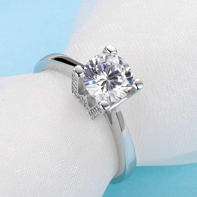 925 Sterling Silver  Classic Round Cut CZ HW Letter Solitaire Ring