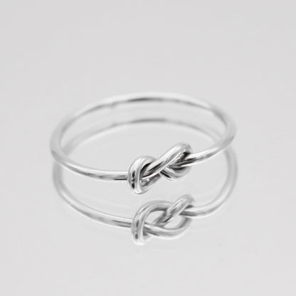 925 Sterling Silver Noelle Knot Ring 2