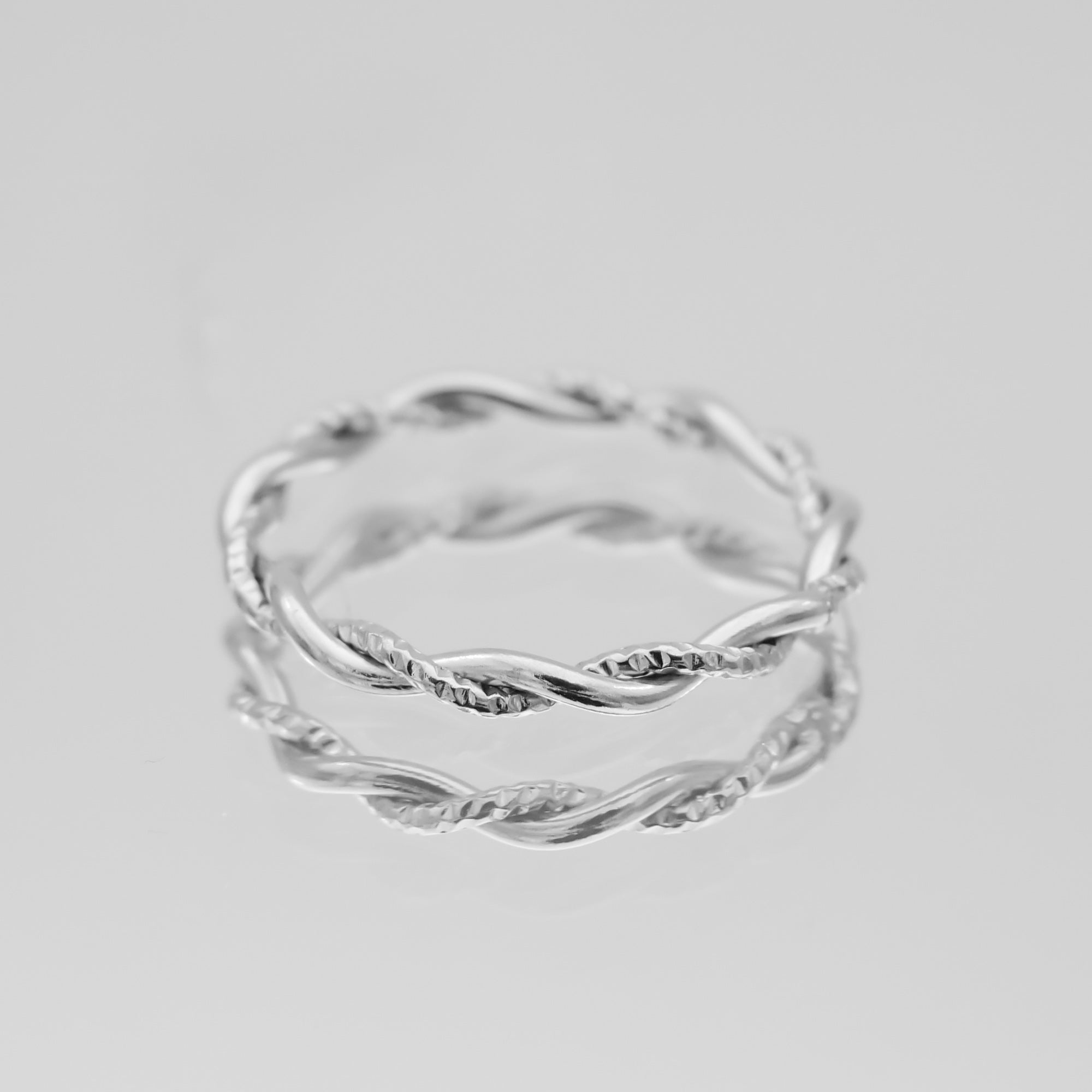 925 Sterling Silver Aicha Twisted Ring 2