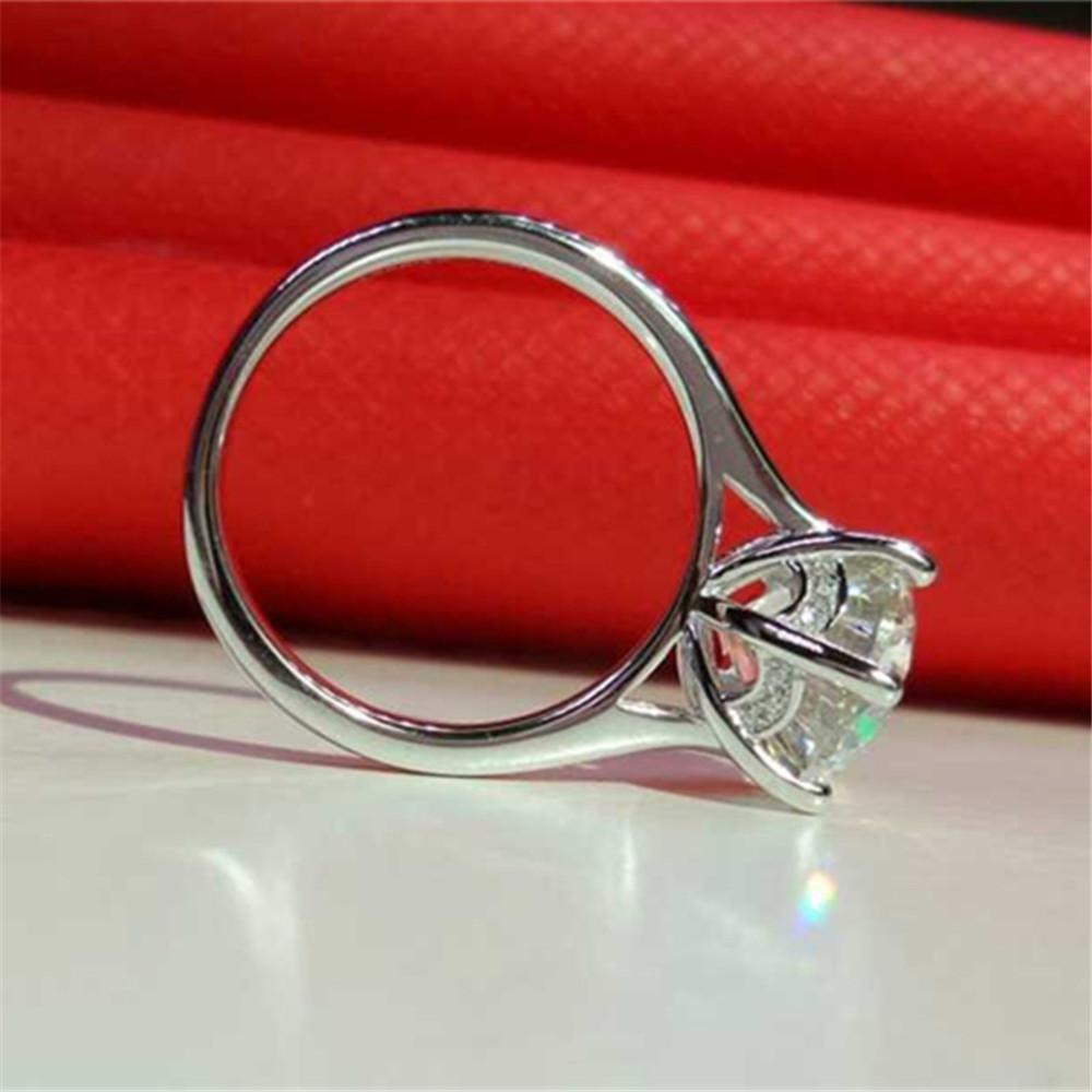 925 Sterling Silver Classic Round Solitaire Brilliant Ring