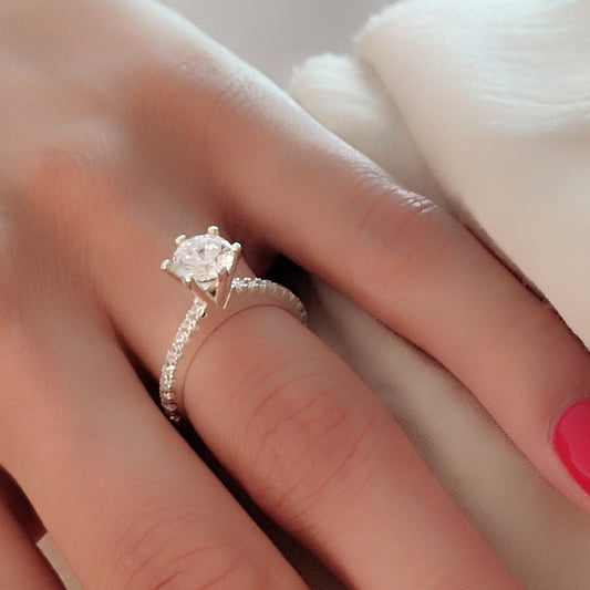 925 Sterling Silver Round Cut CZ Ring